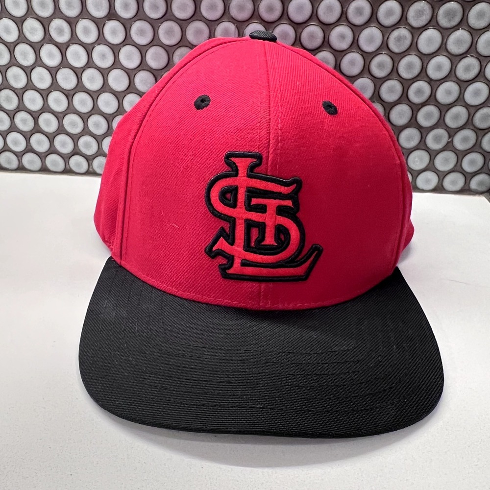 St Louis Cardinals Cap Hat Strap back Red American Needle‎ Baseball Ball